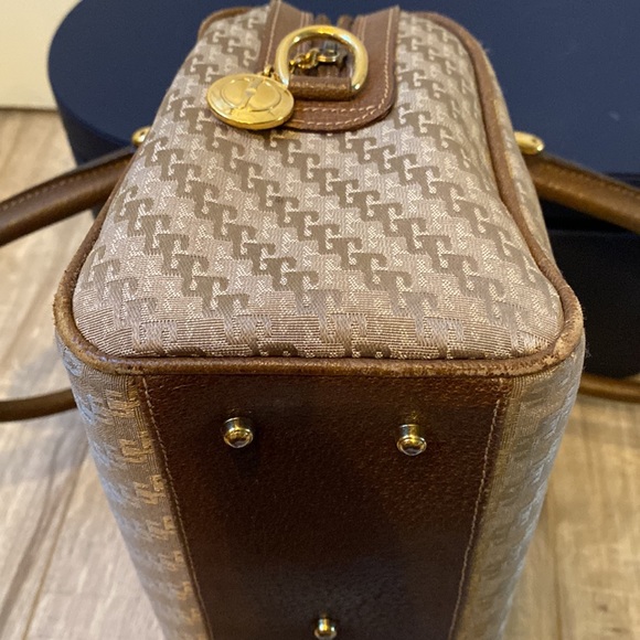 Vintage Gucci Boston Bag - Picture 11 of 13